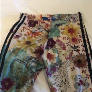 adidas Pants - Adidas floral leggings adidas Pants - Adidas floral leggings